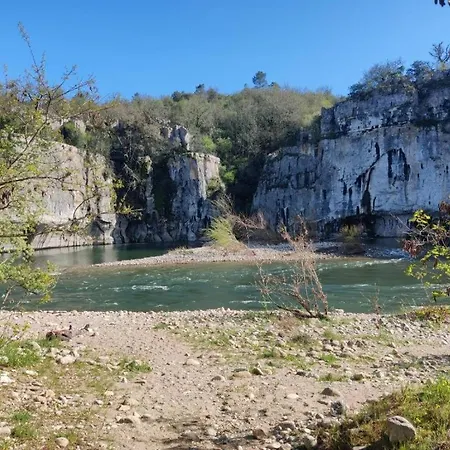 Сasa de vacaciones Maisonjoske Beaulieu (Ardeche)